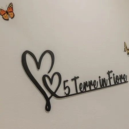 Guest house Cinque Terre In Fiore - Mytouristhome 3*