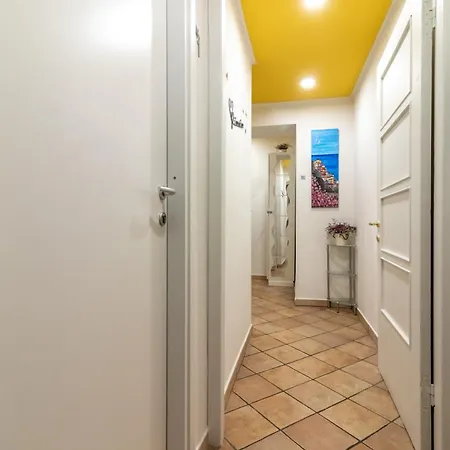 Guest house Cinque Terre In Fiore - Mytouristhome La Spezia